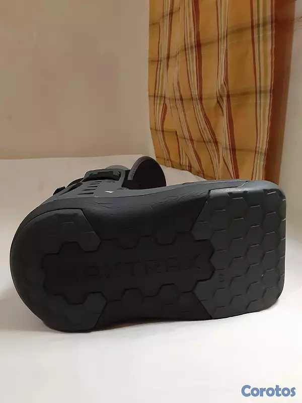 Salud y Equipamiento Médico - Bota ortopedica.  Talla: S 8