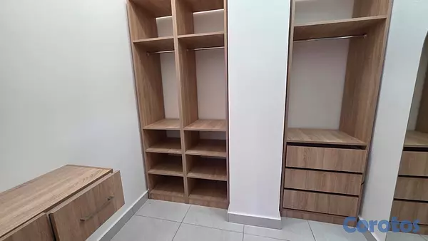 apartamentos - alquiló piantini piso 8 tres habitaciones con su baño family dos parqueos balcón 13