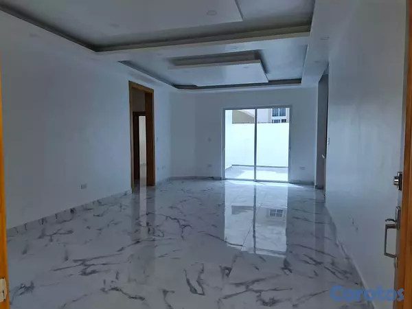 casas - Moderna casa con piscina con una excelente ubicación nueva  3