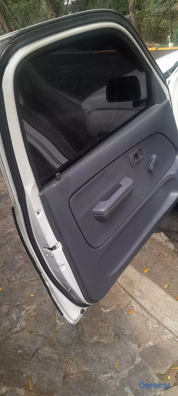 jeepetas y camionetas - TOYOTA HILUX 99, LA MAS NUEVA 6