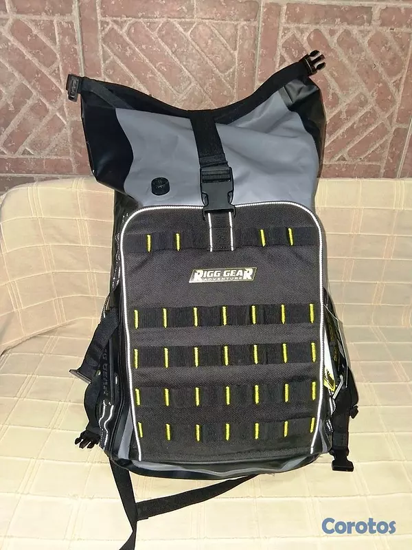 Artículos Deportivos - Mochila Impermeable Nelson-Rigg Hurricane (30L) -  10