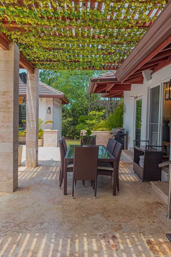 casas vacacionales y villas - Preciosa Casa en Complejo de La Romana, Casa de Campo  5