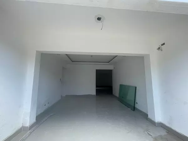 oficinas y locales comerciales - local céntrico en Bella vista  2