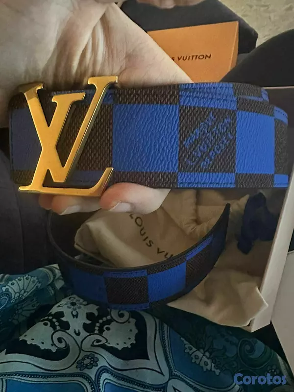 joyas, relojes y accesorios - Louis Vuitton: ORIGINAL: Correa reversible LV Init 5