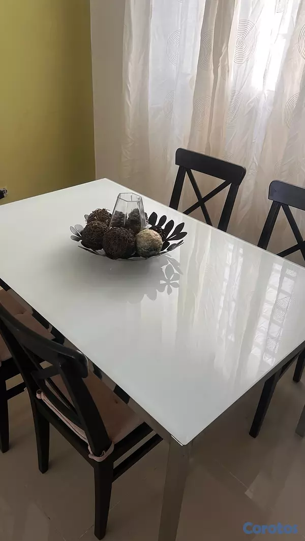 muebles y colchones - comedor de Ikea - Mesa y sillas 6