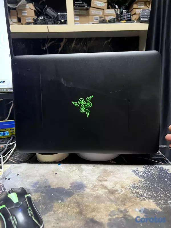 computadoras y laptops - Razer Blade 14/Intel i7-6700HQ @2.60Ghz /16gb/Nvid 6