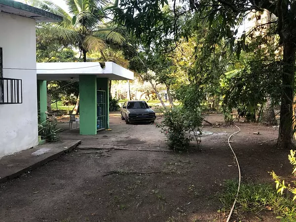 solares y terrenos - Terreno en venta en el sector Urbanización Los Jardines,  Boca chica, Santo Domi 7