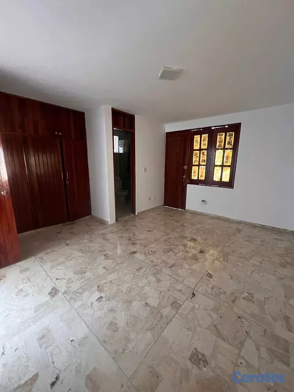 casas - SE VENDE HERMOSA CASA DE 3 NIVELES EN LOS CERROS D 11