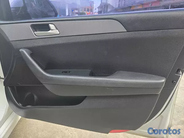 carros - HYUNDAI SONATA NEW RISE 2018 BLANCO GASOLINA 17