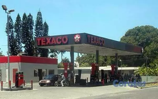 oficinas y locales comerciales - Vendo Estación de Combustible en San Pedro 2