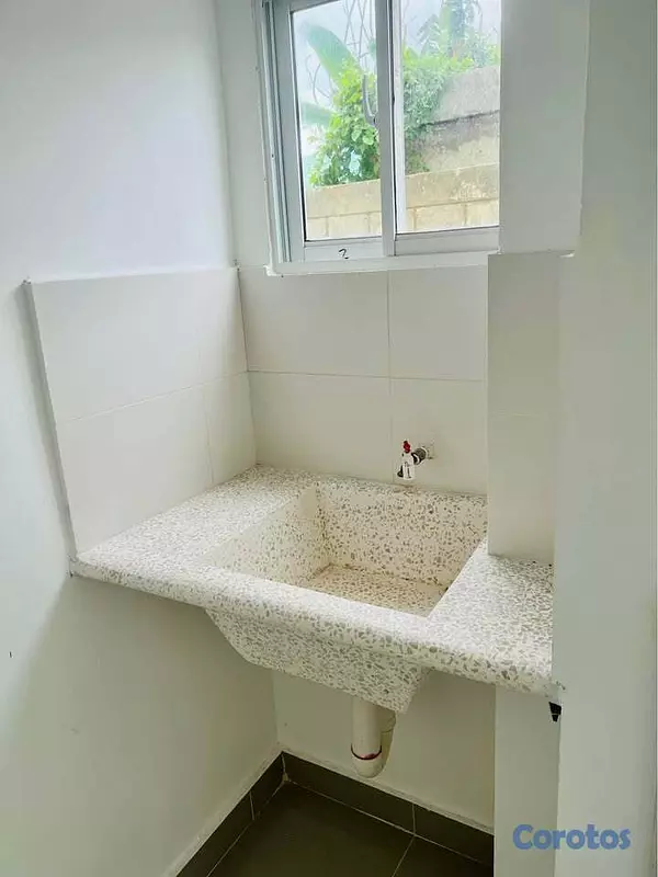 apartamentos - VENDO apartamento PRIMER PISO CON PATIO en Prado O 10