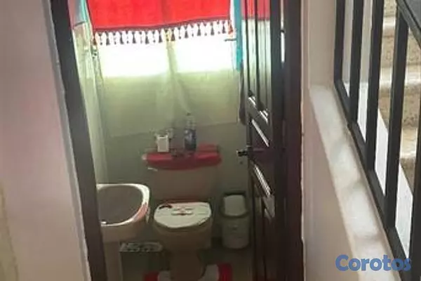 casas - Casa de 3 habitaciones 2 baños en venta en Jardine 2