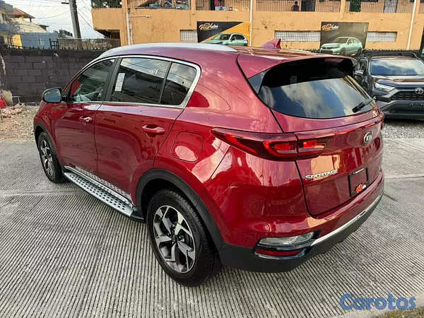 jeepetas y camionetas - Kia Sportage LX 2020 4