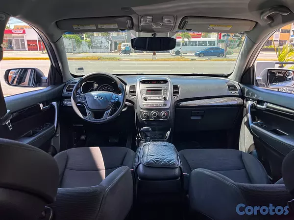 jeepetas y camionetas - Kia Sorento LX 2014
 4