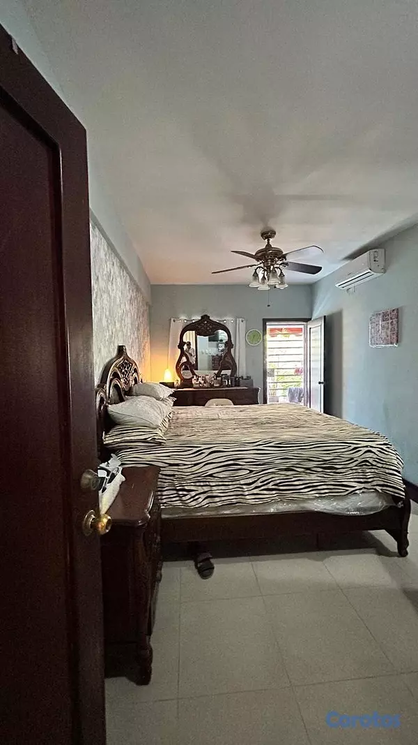 otros inmuebles - Hotel for Sale + Independent Apartment zona coloni 17