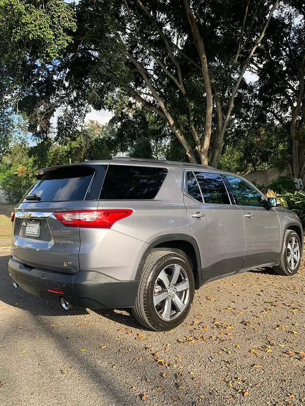 jeepetas y camionetas - chevolet travelse 2019 8
