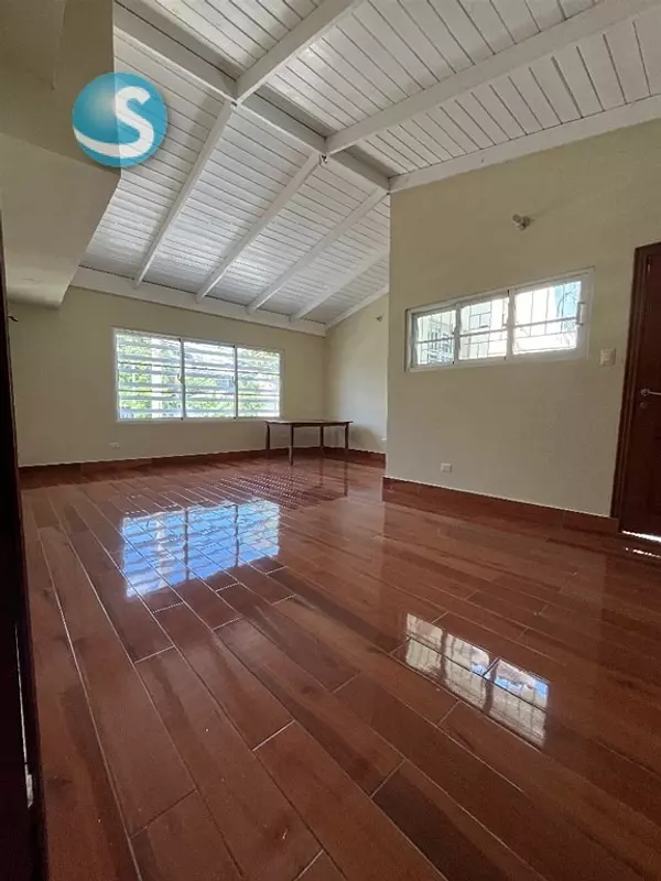 casas - Alquilo de Casa Los Prados con excelente ubicación 7