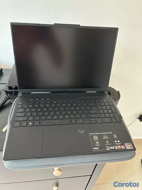 computadoras y laptops - Laptop gaming, Asus TUF A16, Ryzen 7 7735HS, RX 77 5