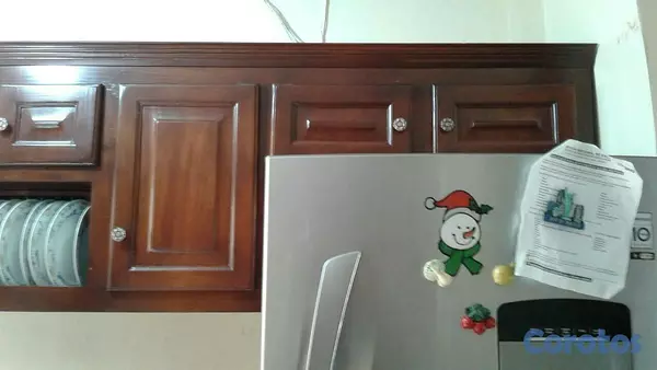 muebles y colchones - Gabinetes en madera con diseño para platos  2