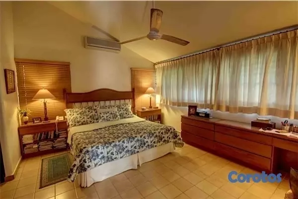 casas - Vendo casa en Arroyo hondo viejo Distrito Nacional de 1,067mts Santo Domingo  6