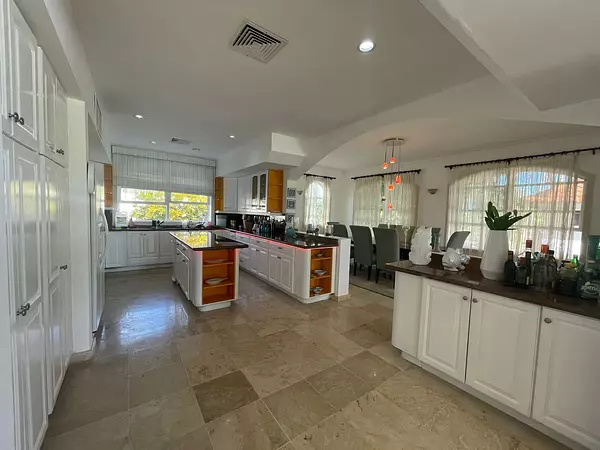 casas vacacionales y villas - Villa Amueblada en Proyecto Cocotal, Punta Cana 9