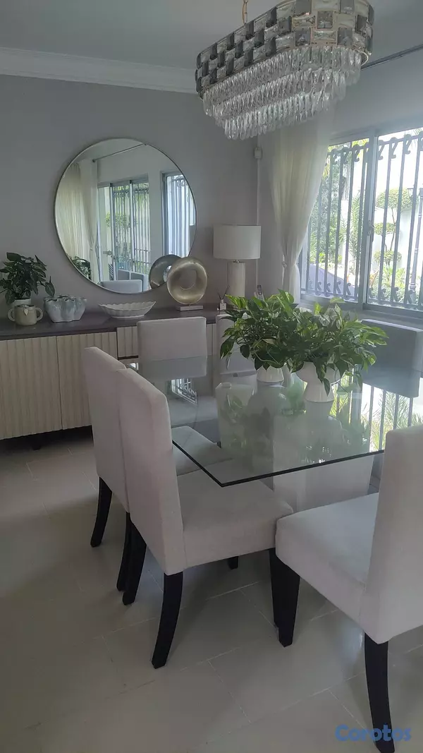 muebles y colchones - Comedor de 8 sillas 2