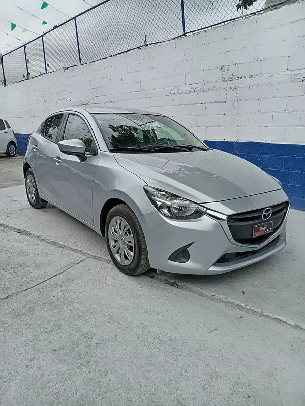 carros - MAZDA DEMIO 2