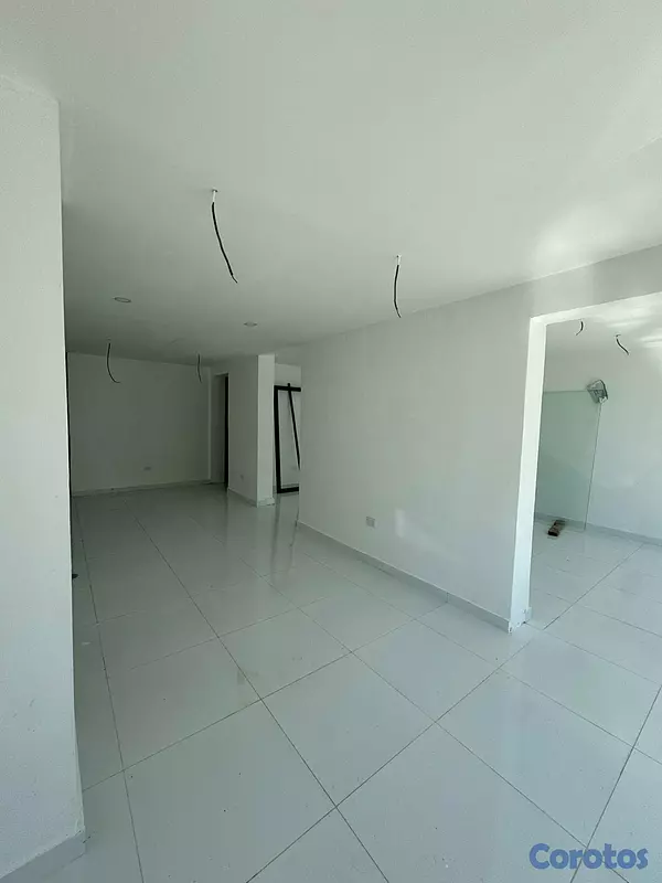 oficinas y locales comerciales - Alquilo Local Comercial de 79 Metros en 1er Piso en Urbanización Fernández PD540 4