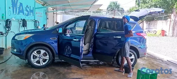 jeepetas y camionetas - Ford Escape, 1.6 turbo 5