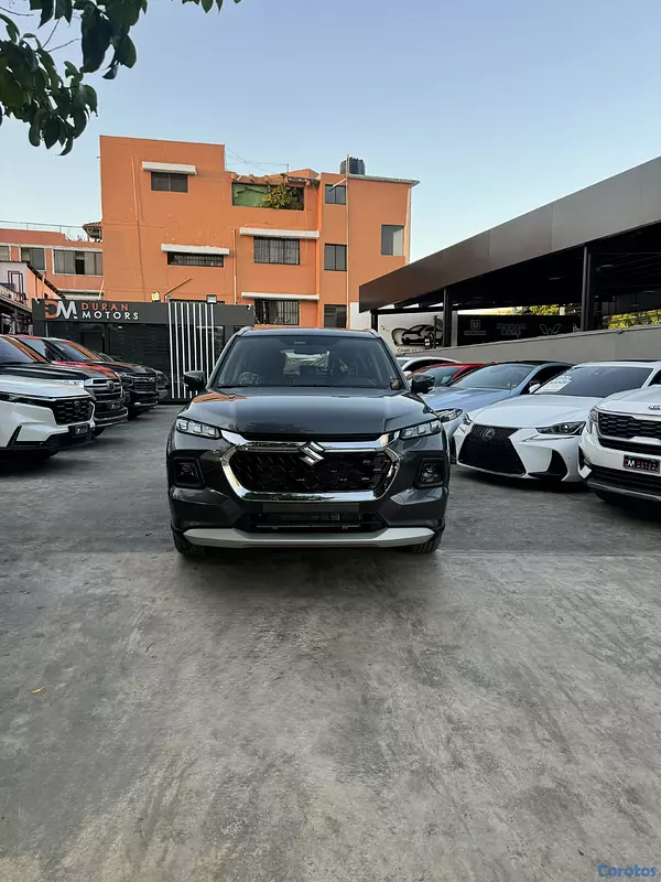 jeepetas y camionetas - Suzuki Grand Vitara GLX Hybrid 2025 0KM 2