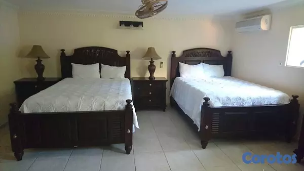 casas vacacionales y villas - Se vende majestuosa villa ubicada en Metro Country Club, Juan Dolio  6