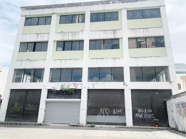 oficinas y locales comerciales - Local en zona céntrica de Piantini  3