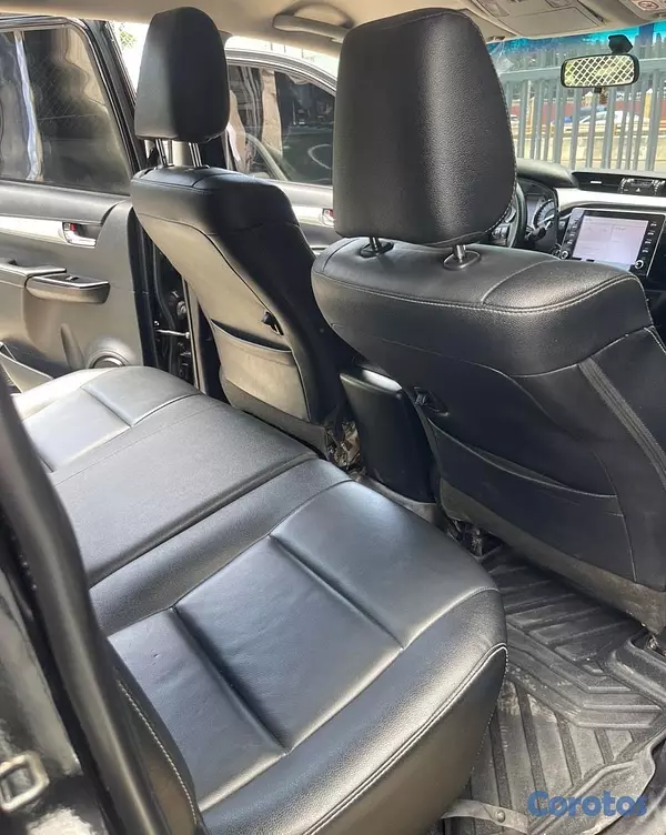 jeepetas y camionetas - TOYOTA HILUX SRV 2022 9