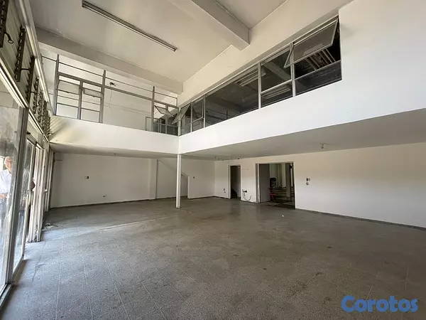 oficinas y locales comerciales - Local Comercial en la Zona Colonial de 508 metros  8