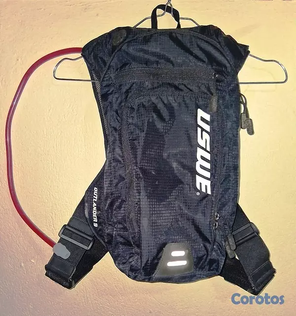 Artículos Deportivos - Mochila de hidratación con depósito de agua  5