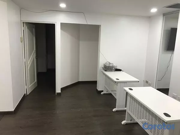 oficinas y locales comerciales - LOCAL COMERCIAL  8