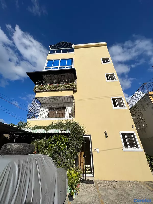apartamentos - venta de apartamento 4to nivel en el brisal carretera mella santo Domingo  2