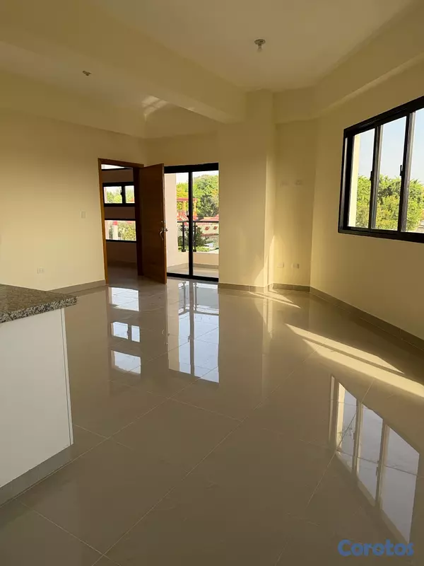 apartamentos -  piso 3 en alquiler torre nueva de 3 habitaciones  detrás de mega centro 10
