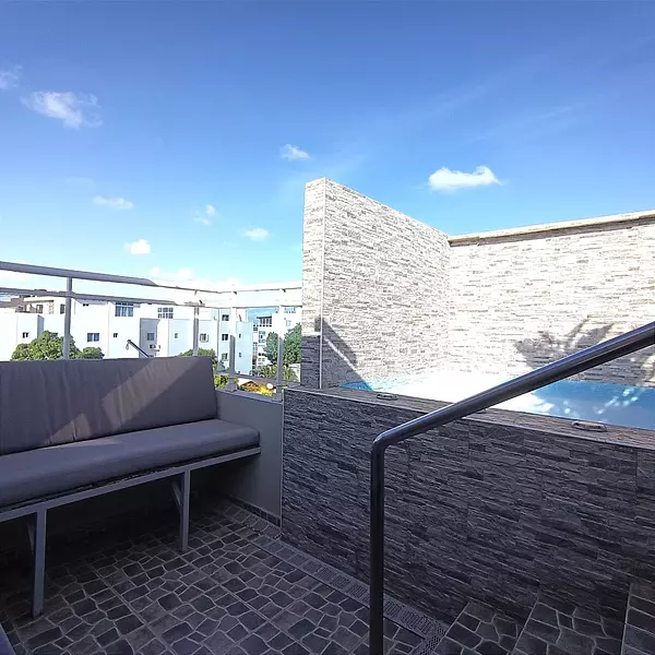 apartamentos - Apartamento tipo PHLos RestauradoresPisos 4 y 5295 M2Piso 4:USD$ 280,000 10