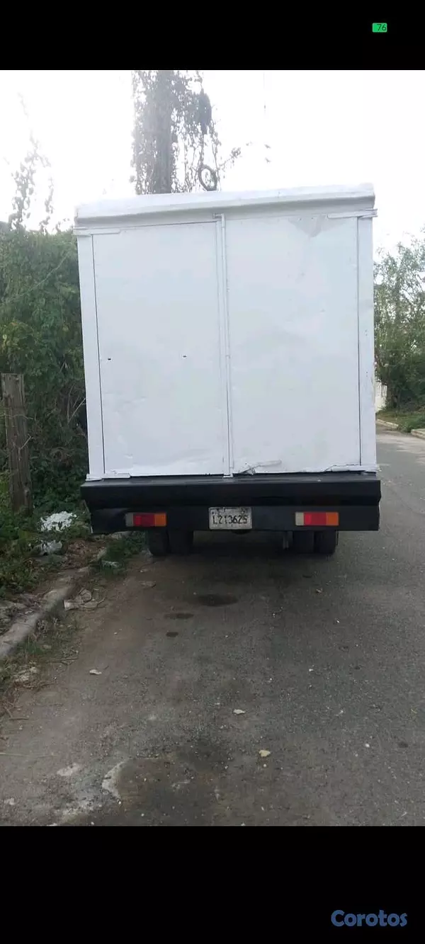 camiones y vehiculos pesados - Daihatsu Delta 2006 cabina ancha cama larga (Furgón) 7