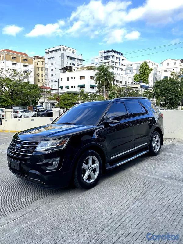 jeepetas y camionetas - Ford Explorer XLT 2017 – Único dueño – Comprada en 4