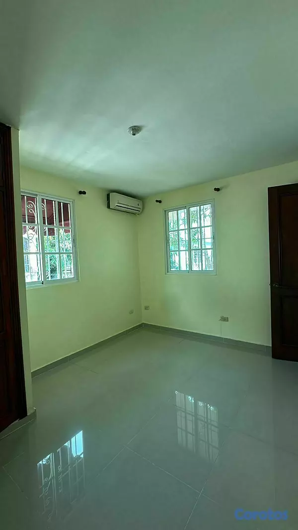 casas - Casa en venta con 4 Hab. piscina Mirador del este 8