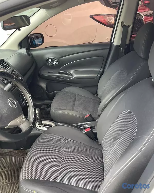 carros - NISSAN VERSA 2016 7