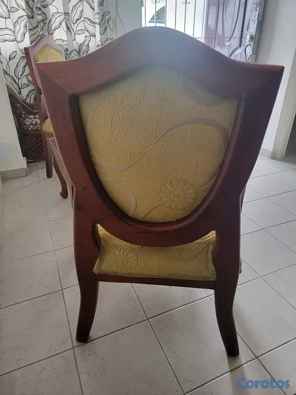 muebles y colchones - Butacas y mesa en caoba negociable 5