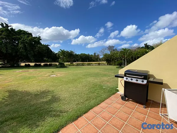 casas vacacionales y villas - VILLA TOTALMENTE AMUEBLADA UBICADA EN METRO COUNTRY CLUB JUAN DOLIO 2