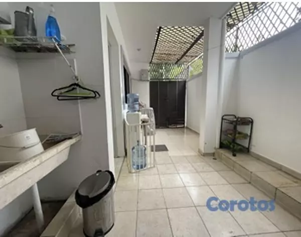 casas - Vendo casa en Cuesta Hermosa III 9