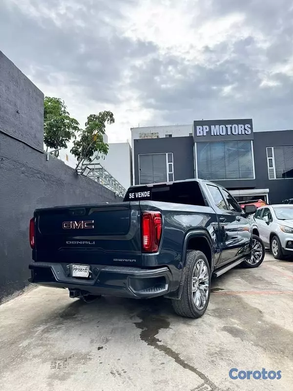 jeepetas y camionetas - GMC SIERRA DENALI 2022  3