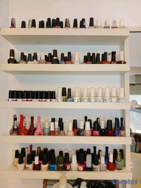 negocios en venta - SALÓN EN LIQUIDACIÓN, VENDEMOS TODO, Lavapelo, secador aéreo, vitrinas, Sillón  8