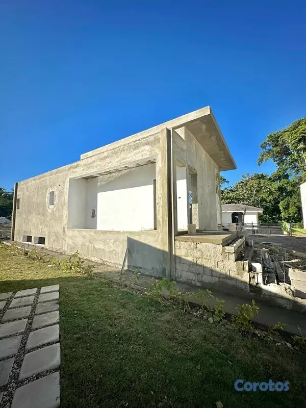 casas - En la segunda línea de playa,villa está casi lista con un apartamento extra  6