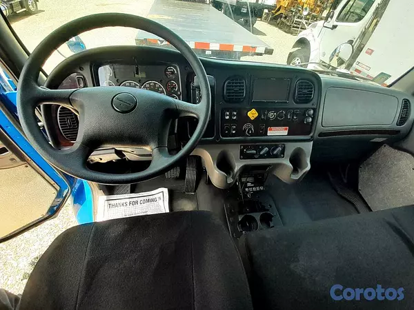 camiones y vehiculos pesados - FREIGHTLINER M2 106 AÑO 2015 6